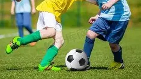 《狂欢升级！英政府助力世界杯，酒吧营业时间将延长至深夜一点，激情夜生活来袭！》