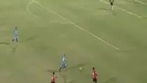 萨卡力挽狂澜！10战全胜+造4关键机会，独揽阿森纳2-1狼队最佳风采