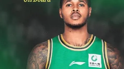 上海海港B队与泰安天贶半场平分秋色，攻防表现均显乏力